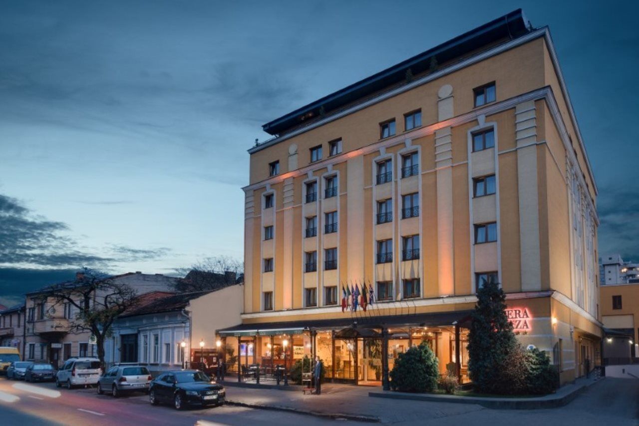 Hotel Opera Plaza Cluj Napoca Bagian luar foto